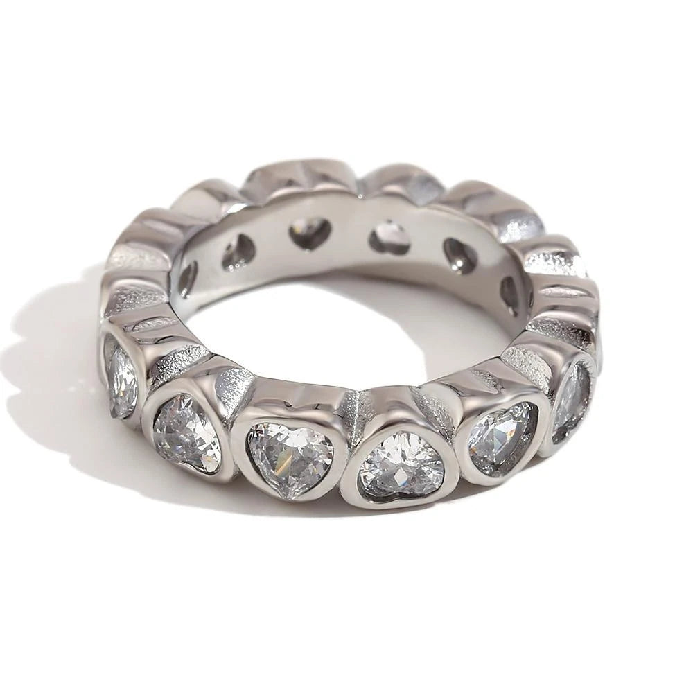 Supplier steel-color ring with clear heart-shaped stones